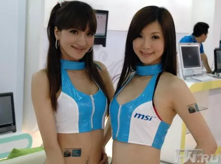 Девушки Computex