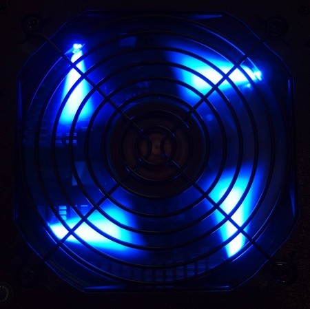 AeroCool Hero 675W