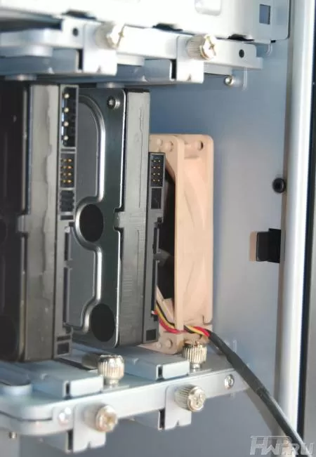 Вентилятор для винчестеров