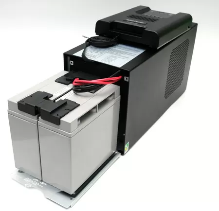 CyberPower PR1500ELCD - аккумуляторы