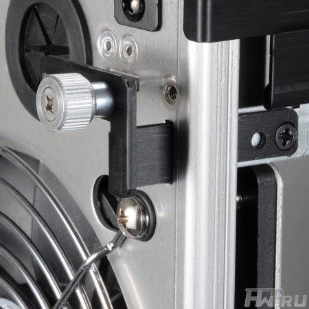 Крепление крышки Lian Li PC-B10