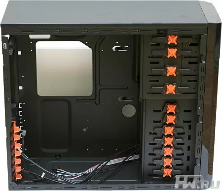 Корпус Xigmatek Asgard - внутреннее пространство