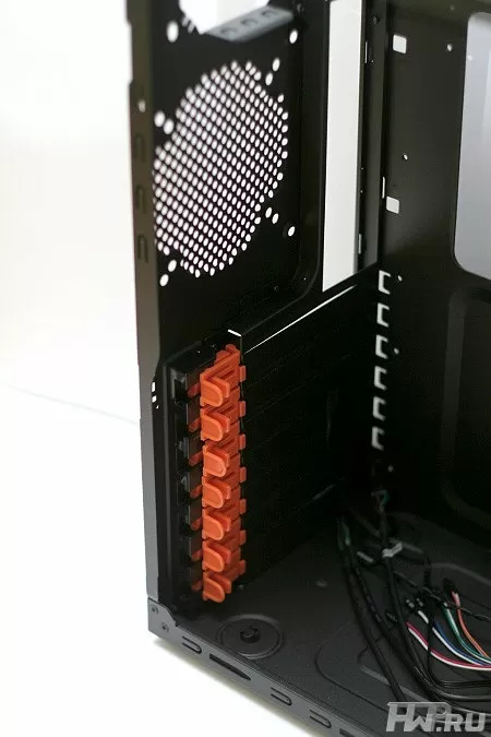 Корпус Xigmatek Asgard - внутреннее пространство