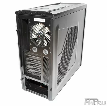Корпус Zalman Z9 - вид сзади