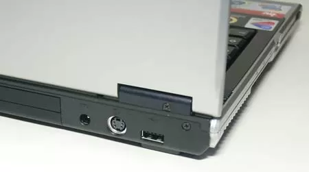 iRu Novia 3331W - порты сзади