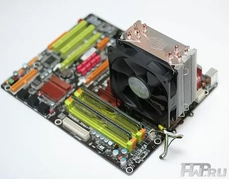 Инсталляция кулера CoolerMaster Hyper 212 Plus