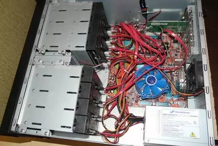 Дисковый массив - вид изнутри