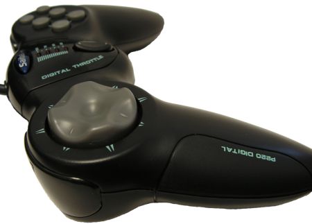 ����� �������� Saitek P220