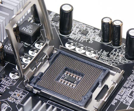 Гнездо LGA 775