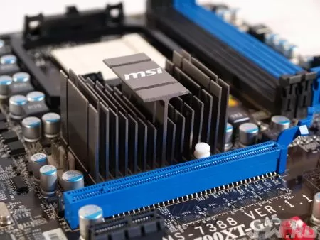 Внешний вид материнской платы MSI 790XG-G45