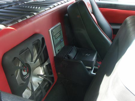 �������� ���������� BMW 850CSI