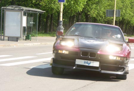 �������� ���������� BMW 850CSI