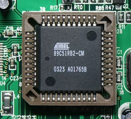 Atmel89c51RB2