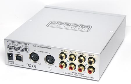 Задняя панель Phase 26 USB