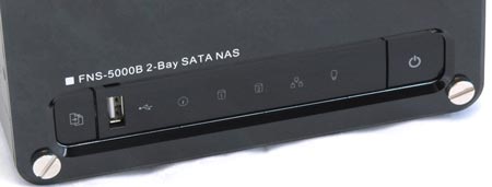 Лицевая сторона сетевого диска (NAS) Level One FNS-5000B