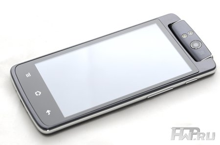 Вид спереди на BQ Singapore