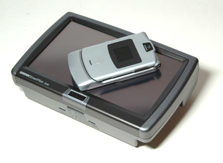 Garmin StreetPilot 7200 � Motorola RAZR V3 - �������� �������