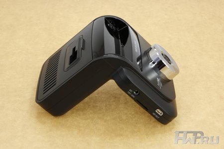 Гибрид радар-детектора и видеорегистратора, Neoline X-Cop 9500