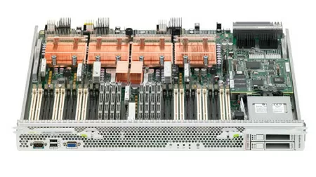 4-процессорный Blade сервер Sun