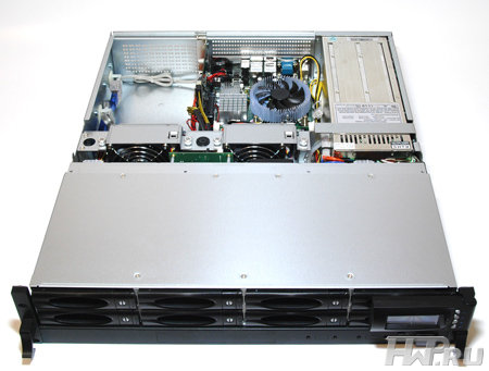 СХД ProWare Epica EN-2800A-CM-R - внутреннее пространство