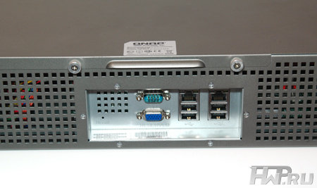 СХД QNAP TS809U-RP - вид сзади