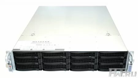 Внешний вид NAS NetGear ReadyNAS 3200