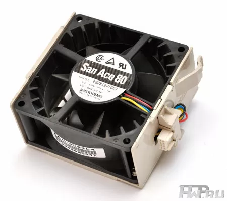 Серверный вентилятор в NetGear ReadyNAS 3200