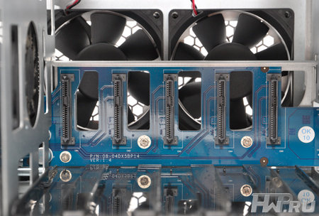 �������� ������ Synology DS1010+