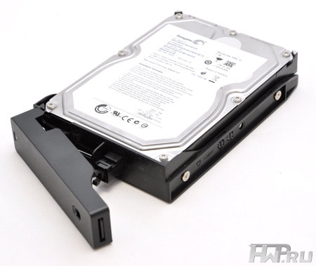 �������� ������ Synology DS1010+