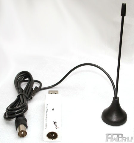 iconBIT TV-Hunter Hybrid HD Stick U400 FM