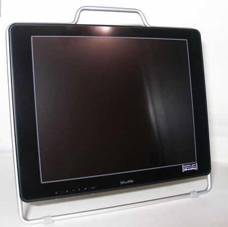Дизайн LCD монитора Shuttle XP17