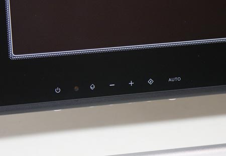 Дизайн LCD монитора Shuttle XP17, органы управления
