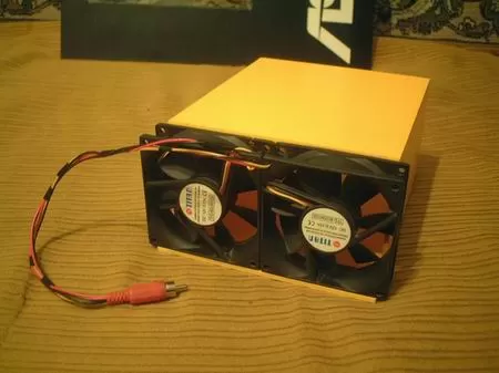 Короб с двумя вентиляторами для моддинга компьютерного корпуса