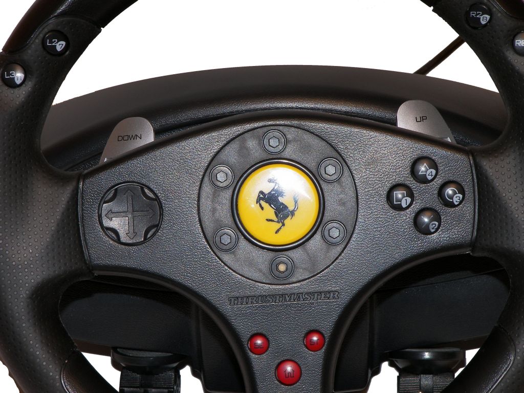 Ferrari на пульте управления