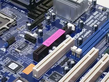 Слоты ASRock P4 Combo