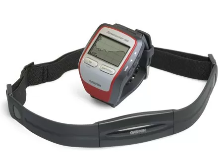 Спортивный GPS-навигатор Garmin ForeRunner 305 с пульсометром