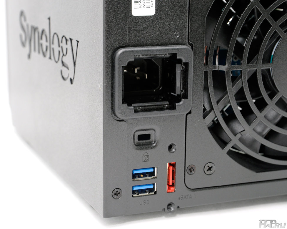Обзор 8-дискового NAS для малых офисов, Synology DS1812+ | hwp.ru