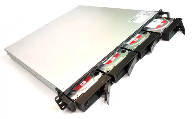 Synology RS818+