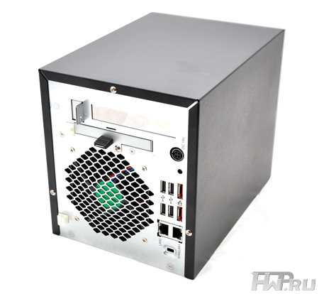 Вид сзади Thecus N4200 Pro